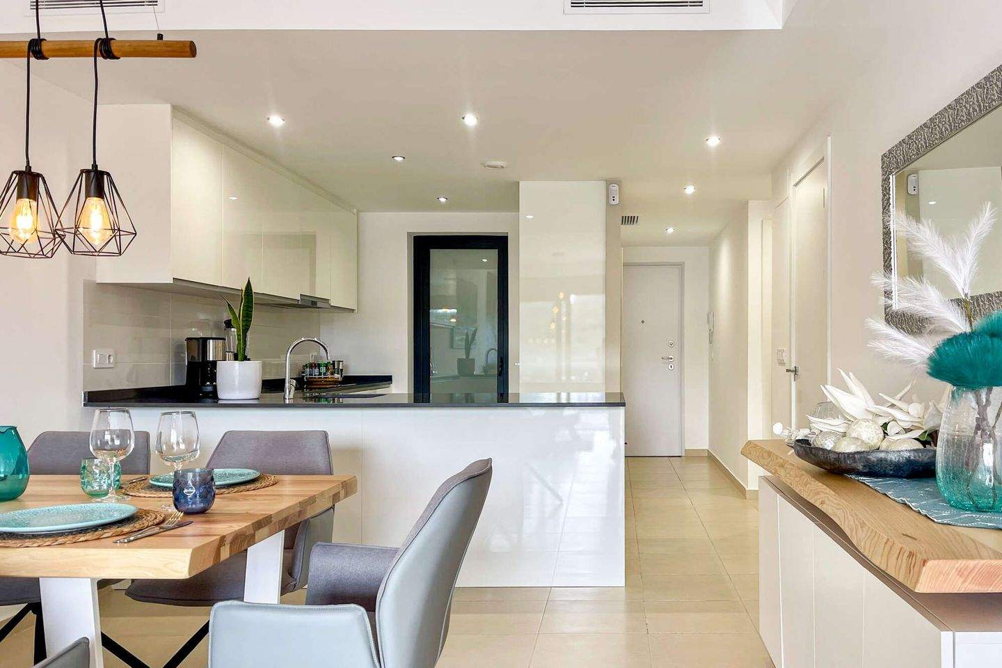 Immobilie in Münchenbernsdorf - Font de Sa Cala: Neubau-Designwohnung mit Terrasse, Pool & Tiefgaragenplatz. Obj. 9209 - Bild 3