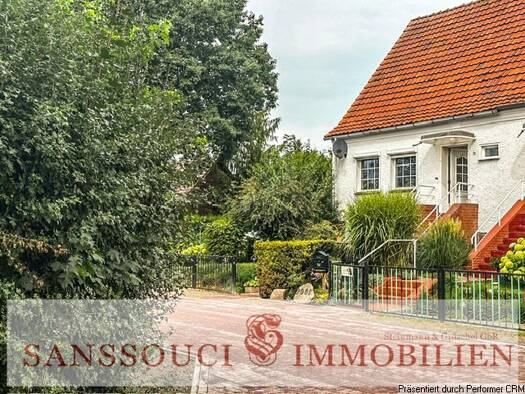 Doppelhaushälfte zum Kauf 85.000 € 4 Zimmer 84 m² 756 m² Grundstück Berge 19348