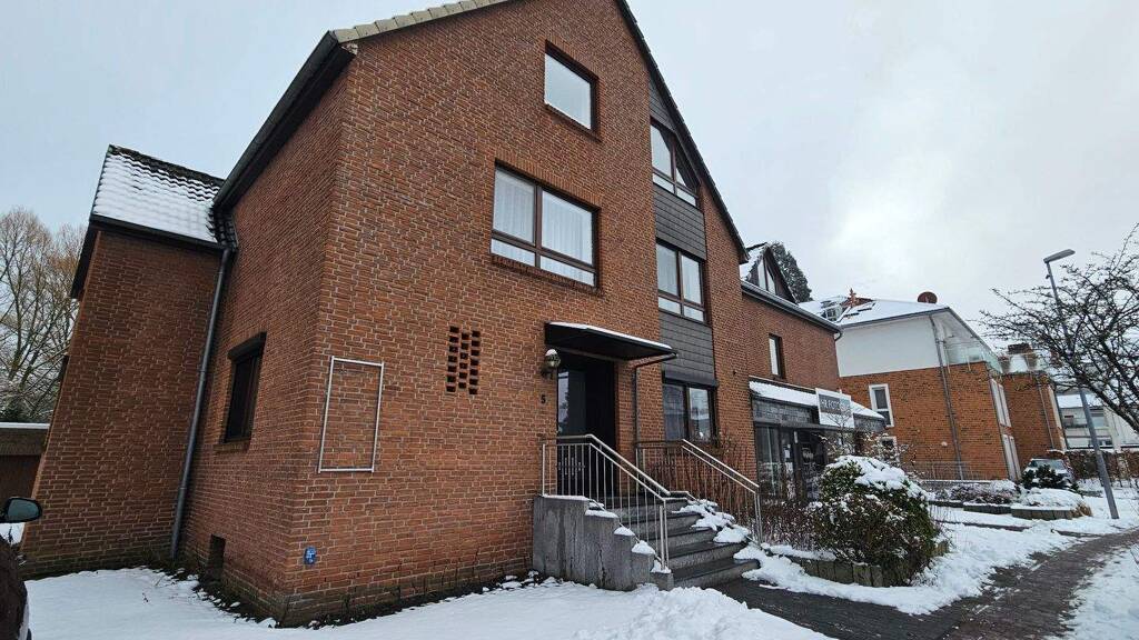 Wohnung zur Miete 900 € 4 Zimmer 99,3 m² 2 Geschosse frei ab 01.06.2026 Schloßweide 5 Syke 28857