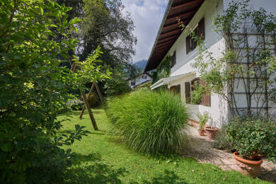 Haus zum Kauf 1.285.000 € 7 Zimmer 222 m² 1.625 m² Grundstück Bayerisch Gmain 83457