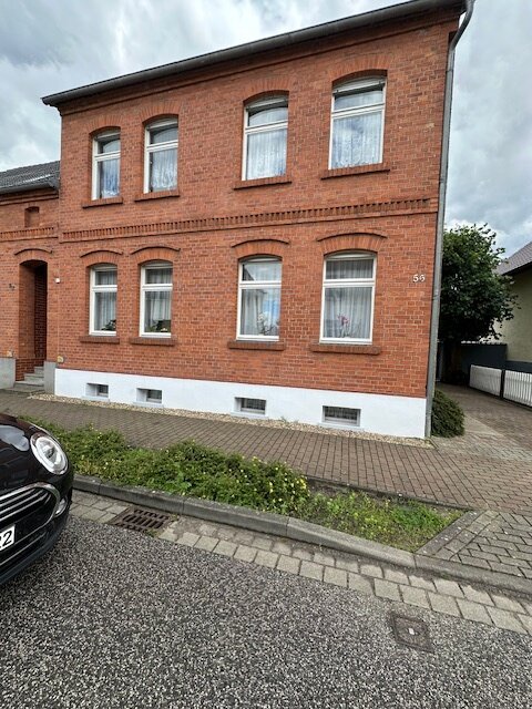 Doppelhaushälfte zum Kauf 249.000 € 6 Zimmer 130 m²<br/>Wohnfläche 972 m²<br/>Grundstück Wahrburg Stendal 39576