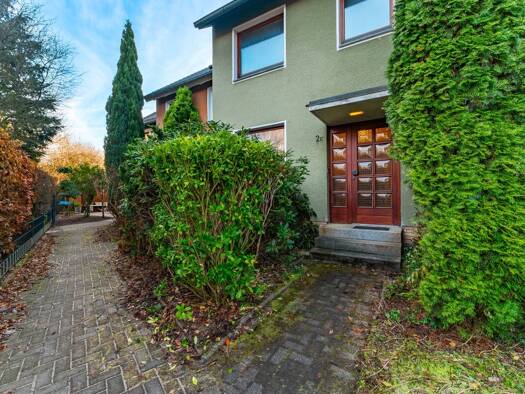Reihenmittelhaus zum Kauf 260.000 € 4 Zimmer 119 m² 159 m² Grundstück Schwarzenbek 21493