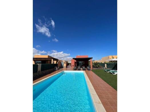 Chalet zum Kauf 590.000 € 5 Zimmer 130 m² Antigua 35610