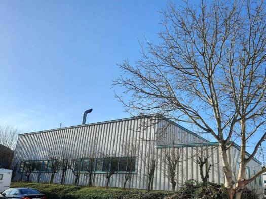 Produktionshalle zum Kauf als Kapitalanlage geeignet 860.000 € 1 Zimmer 1.655 m² Grundstück teilbar von 200 m² bis 230 m² Dahenfeld Neckarsulm 74172