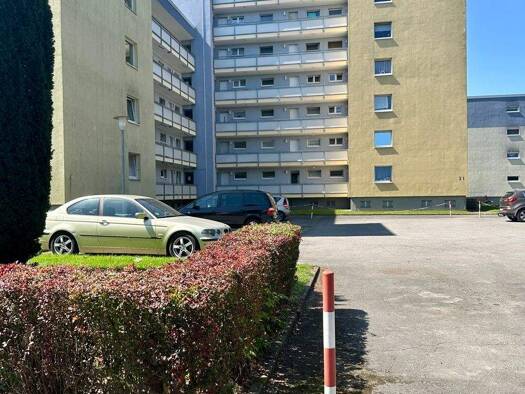 Wohnung zum Kauf 169.000 € 4 Zimmer 87 m² 1. Geschoss Hinter den Höfen 31 Rosdorf 37124