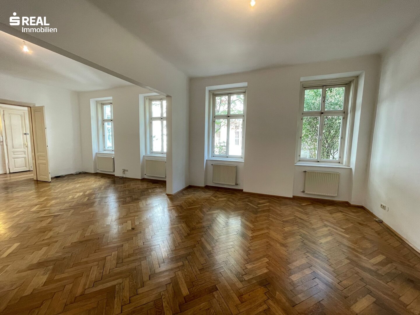 Wohnung zur Miete 1.157,58 € 3,5 Zimmer 106,2 m²<br/>Wohnfläche 1.<br/>Geschoss ab sofort<br/>Verfügbarkeit Weyringergasse 1-5 Wien 1040