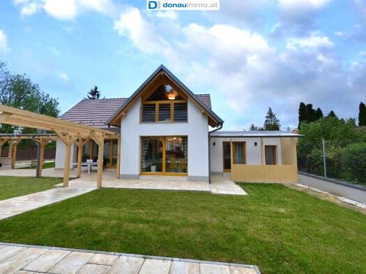 Haus zum Kauf 470.000 € 239 m² 5.073 m² Grundstück Dozmat 9791