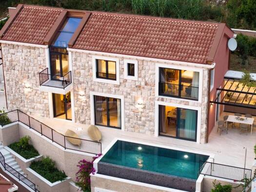Haus zum Kauf 1.800.000 € 3 Zimmer 180 m² Dubrovacko primorje