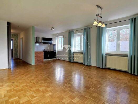 Wohnung zur Miete 600 € 2 Zimmer 70,9 m² 1. Geschoss Parsberg 92331