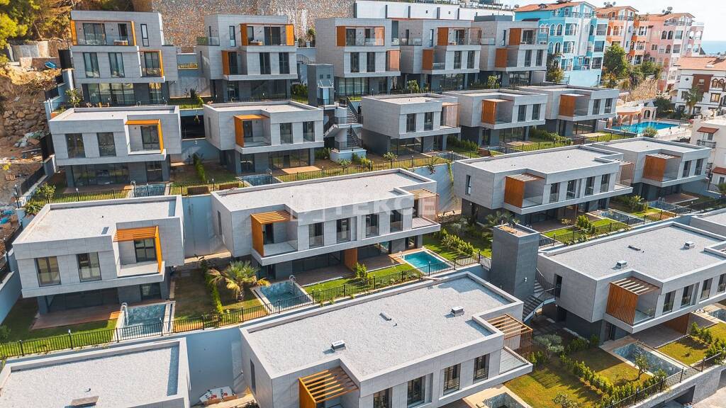 Einfamilienhaus zum Kauf 1.300.000 € 6 Zimmer 240 m² 5.600 m² Grundstück Antalya 07491