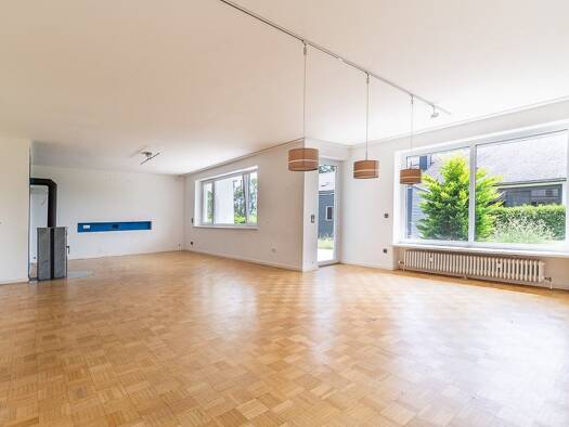 Einfamilienhaus zum Kauf 699.000 € 6,5 Zimmer 250 m² 1.439 m² Grundstück Sauerbruchstraße 3 Meyernberg Bayreuth / Meyernberg 95447