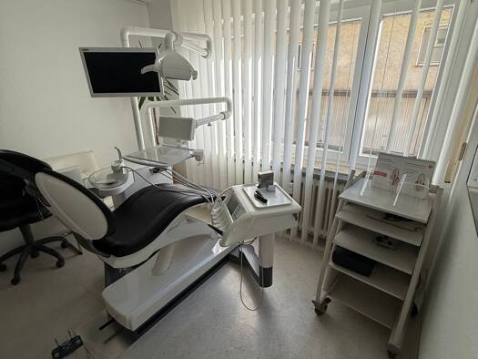 Praxis zum Kauf 215.000 € 6 Zimmer 73 m² Bürofläche Rohracker Stuttgart 70329