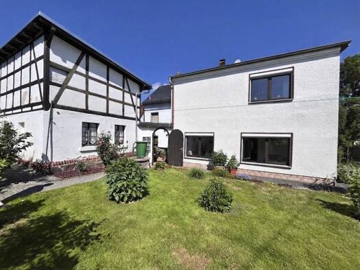 Einfamilienhaus zum Kauf 165.000 € 8 Zimmer 186,5 m² 460 m² Grundstück frei ab 01.10.2026 Langenbernsdorf Langenbernsdorf 08428
