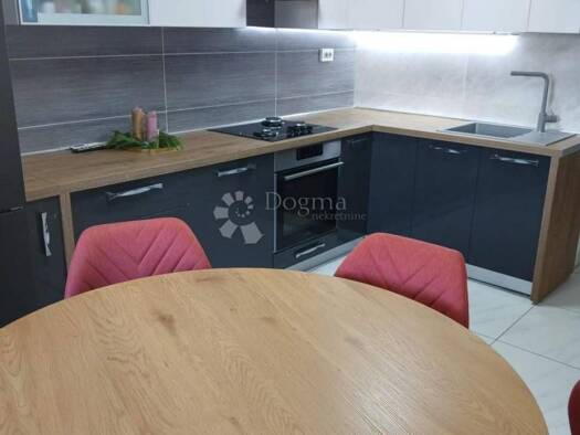 Wohnung zum Kauf 175.000 € 4 Zimmer 82 m² 1. Geschoss Bilice, Sibenik - Okolica Bilice