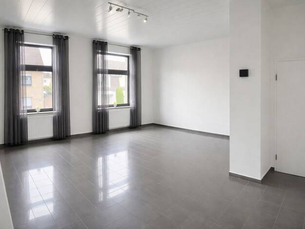 Wohnung zur Miete 1.250 € 3 Zimmer 110 m² 1. Geschoss Neckarstr.6 Hardterbroich Mönchengladbach 41065