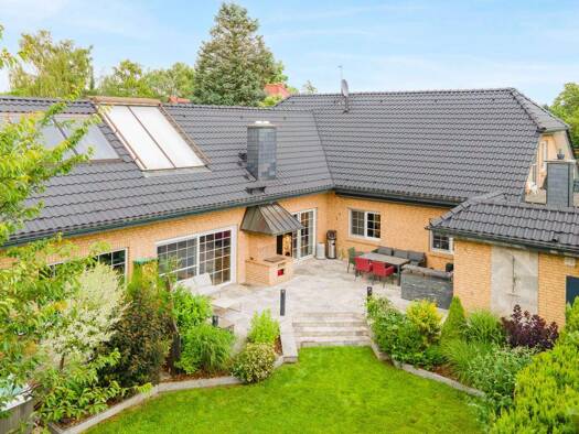 Einfamilienhaus zum Kauf 1.200.000 € 8 Zimmer 341,2 m² 669 m² Grundstück Hönow Hoppegarten 15366