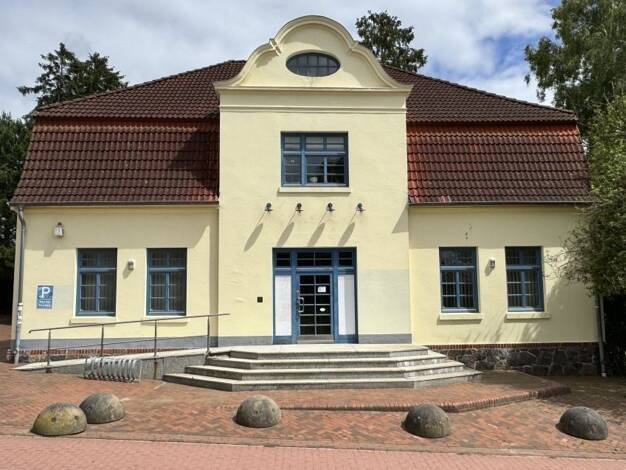 Mehrfamilienhaus zum Kauf 289.000 € 6 Zimmer 131 m² 1.054 m² Grundstück Sagard Sagard 18551