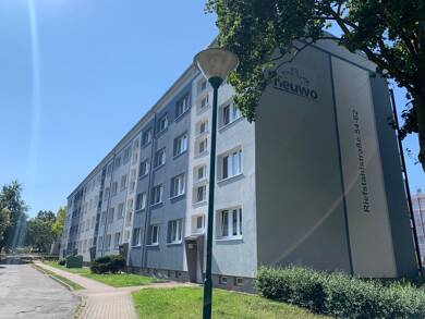 Wohnung zur Miete 502 € 3 Zimmer 59,1 m² 1. Geschoss frei ab 15.09.2025 Riefstahlstr. 62 Neustrelitz Neustrelitz 17235