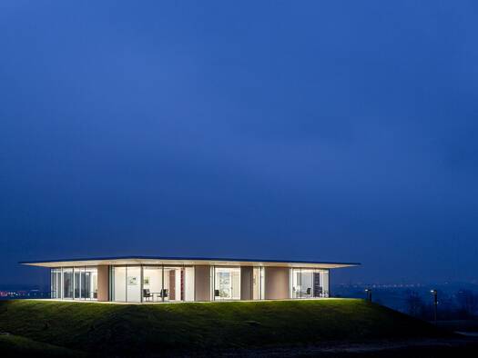 Bürofläche zur Miete provisionsfrei 4.144 € 6 Zimmer 296 m² Bürofläche Am Weinberg 20 Kösching 85092