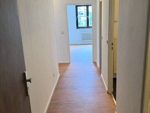 Wohnung zum Kauf provisionsfrei 185.000 € 2 Zimmer 65 m² 3. Geschoss Pfaffenbrunnenstraße 109 Steinheim Hessen - Hanau 63456