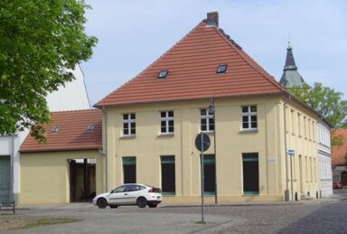 Wohnung zur Miete 419 € 2 Zimmer 37,3 m² EG frei ab sofort Am Markt 4 Altlandsberg Altlandsberg 15345