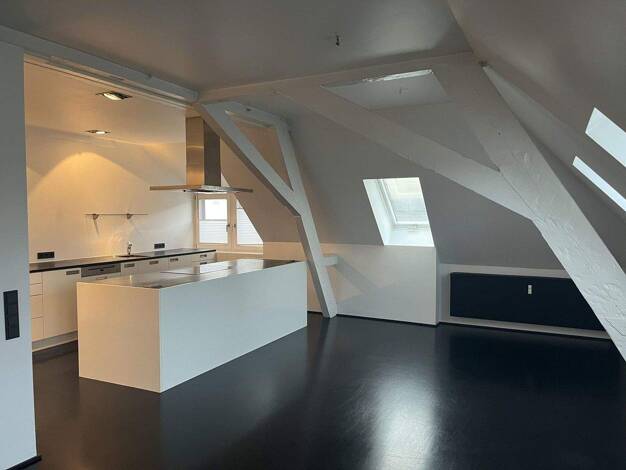 Penthouse zur Miete 2.480 € 5 Zimmer 283 m² 3. Geschoss frei ab 01.02.2026 Schwarzwaldstr. 17 Singen 78224