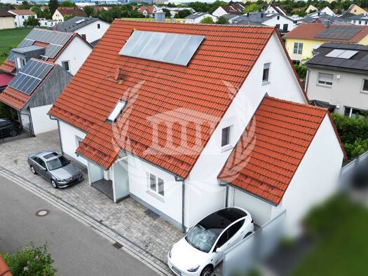 Einfamilienhaus zum Kauf 949.000 € 10 Zimmer 260 m² 442 m² Grundstück Neutraubling 93073