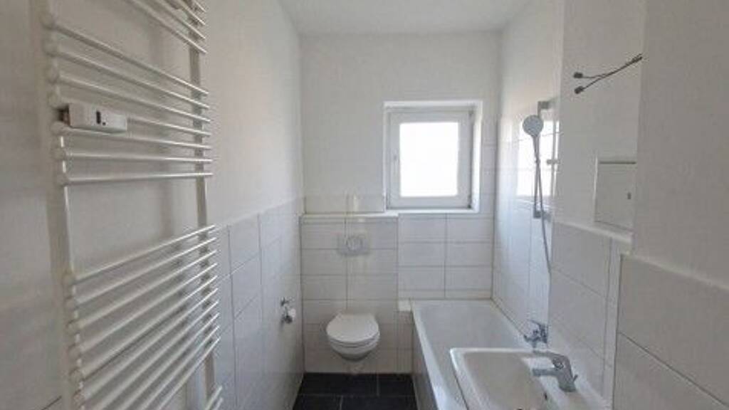 Wohnung zur Miete 555 € 3 Zimmer 64,9 m² 2. Geschoss frei ab 04.06.2026 Bodelschwinghstr. 8 Nordwestlicher Stadtteil Schweinfurt 97421