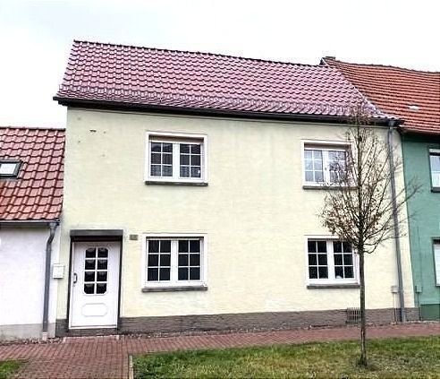 Reihenmittelhaus zum Kauf 40.000 € 4 Zimmer 120 m²<br/>Wohnfläche 130 m²<br/>Grundstück ab sofort<br/>Verfügbarkeit Tilleda Kelbra (Kyffhäuser) 06537