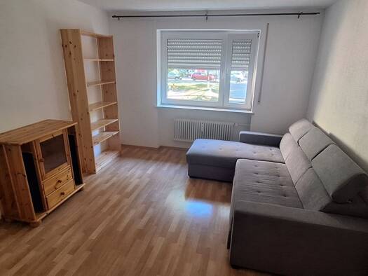 WG-Zimmer zur Miete 515 € 26 m² Geschoss EG/6 frei ab 01.09.2026 Zeppelinstraße 21 Universitätsviertel Universitätsviertel 86159