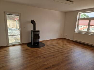 Wohnung zur Miete 975 € 4 Zimmer 105 m² 1. Geschoss frei ab sofort Weinböhla 01689