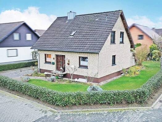 Einfamilienhaus zum Kauf 300.000 € 4 Zimmer 125 m² 627 m² Grundstück Lübbecke 32312