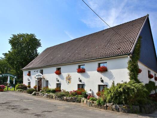 Restaurant zum Kauf 380.000 € 448 m² Gastrofläche 2.122 m² Grundstück Staplack 2 Eilpe Hagen 58091