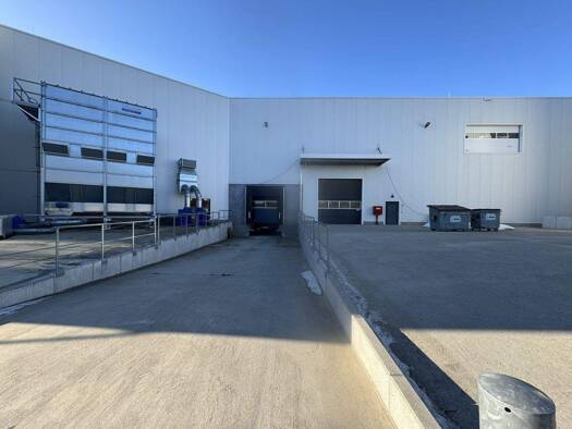 Produktionshalle zur Miete provisionsfrei 6.101 € 1.271 m² Lagerfläche Siegmar Siegmar 09116