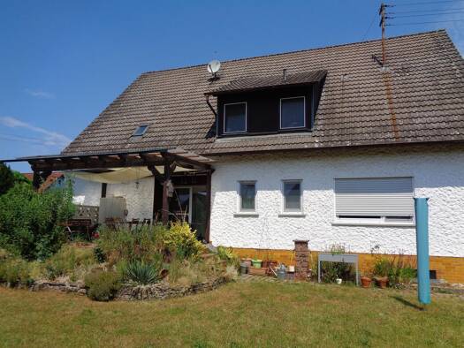 Mehrfamilienhaus zum Kauf 419.000 € 7 Zimmer 217 m² 800 m² Grundstück Bettingen Wertheim 97877