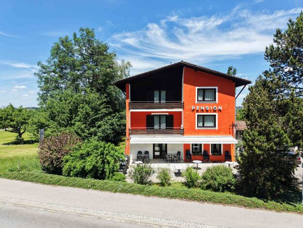 Hotel zum Kauf 1.590.000 € 520 m² Gastrofläche Bergen Bergen 83346