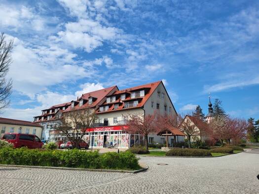 Wohnung zur Miete 545 € 2 Zimmer 64 m² 2. Geschoss Schloßplatz 11 Machern Machern 04827
