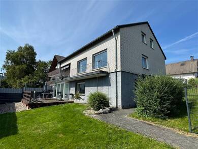 Mehrfamilienhaus zum Kauf 359.000 € 10 Zimmer 230 m² 583 m² Grundstück Hildfeld Winterberg , Westf 59955
