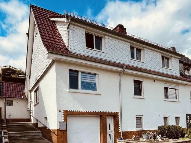 Doppelhaushälfte zum Kauf provisionsfrei 159.000 € 8 Zimmer 154 m² 875 m² Grundstück Herfa Heringen 36266