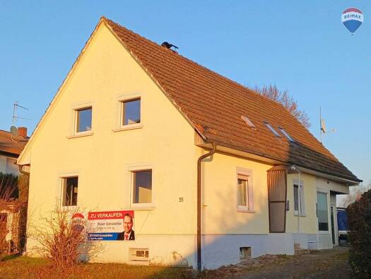 Einfamilienhaus zum Kauf 530.000 € 7 Zimmer 166,8 m² 1.768 m² Grundstück Hägelberg Steinen 79585