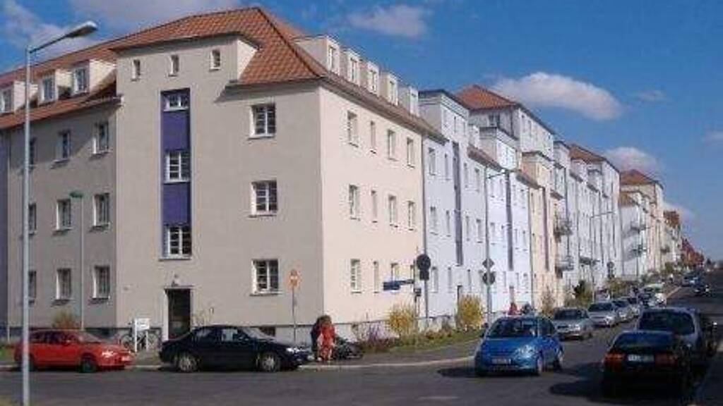Wohnung zum Kauf 135.000 € 4 Zimmer 99,9 m² 4. Geschoss Fröbelstraße 3 Eisenach 99817