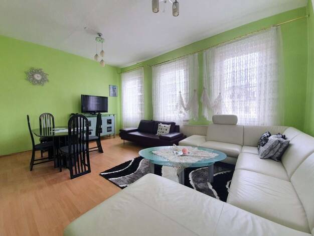 Wohnung zur Miete 490 € 2,5 Zimmer 81 m² 1. Geschoss frei ab sofort Innenstadt Coburg 96450