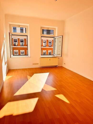 Wohnung zur Miete 375 € 2 Zimmer 45 m² 3. Geschoss Wurzner Straße 175 Sellerhausen-Stünz Leipzig 04318