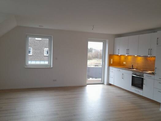 Maisonette zur Miete 670 € 3 Zimmer 79,2 m² Geschoss -1/2 frei ab 01.05.2026 Larrelt Emden 26723