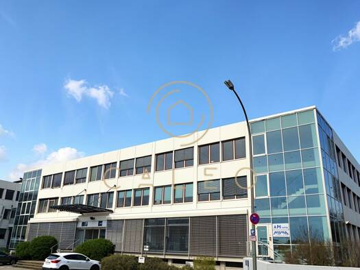 Bürofläche zur Miete provisionsfrei 10 € 305 m² Bürofläche teilbar ab 305 m² Bergen-Enkheim Frankfurt am Main 60388