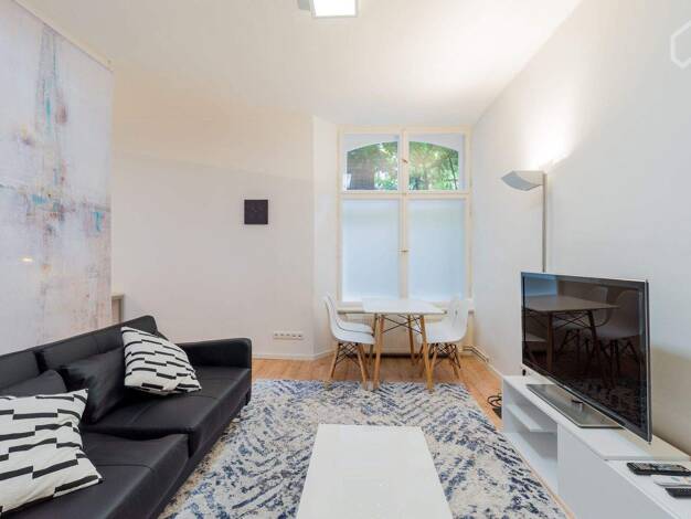 Wohnung zur Miete Wohnen auf Zeit 1.850 € 2 Zimmer 50 m² frei ab 01.04.2026 Kreuzberg Berlin 10965