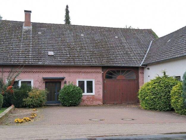 Bauernhaus zum Kauf provisionsfrei 277.000 € 6 Zimmer 180 m² 1.357 m² Grundstück Okerstr. 84 Rothemühle Schwülper 38079