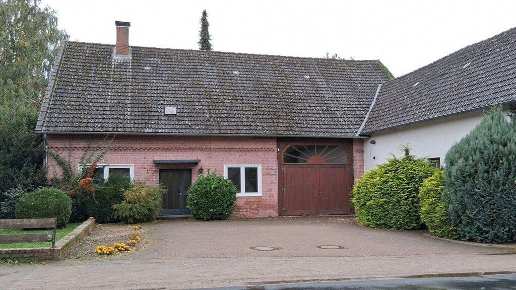 Bauernhaus zum Kauf provisionsfrei 277.000 € 6 Zimmer 180 m² 1.357 m² Grundstück Okerstr. 84 Rothemühle Schwülper 38079