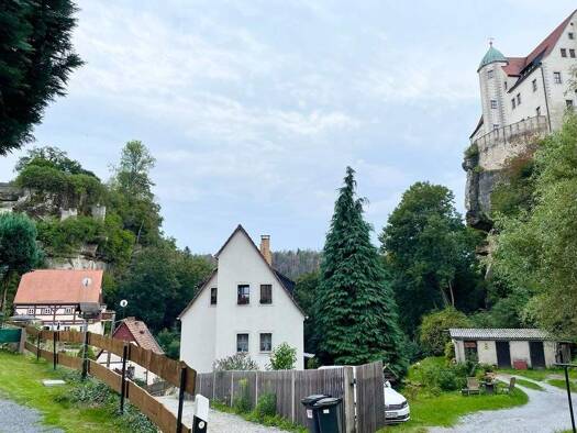 Einfamilienhaus zum Kauf 399.000 € 6 Zimmer 230 m² 1.398 m² Grundstück Hohnstein Hohnstein 01848