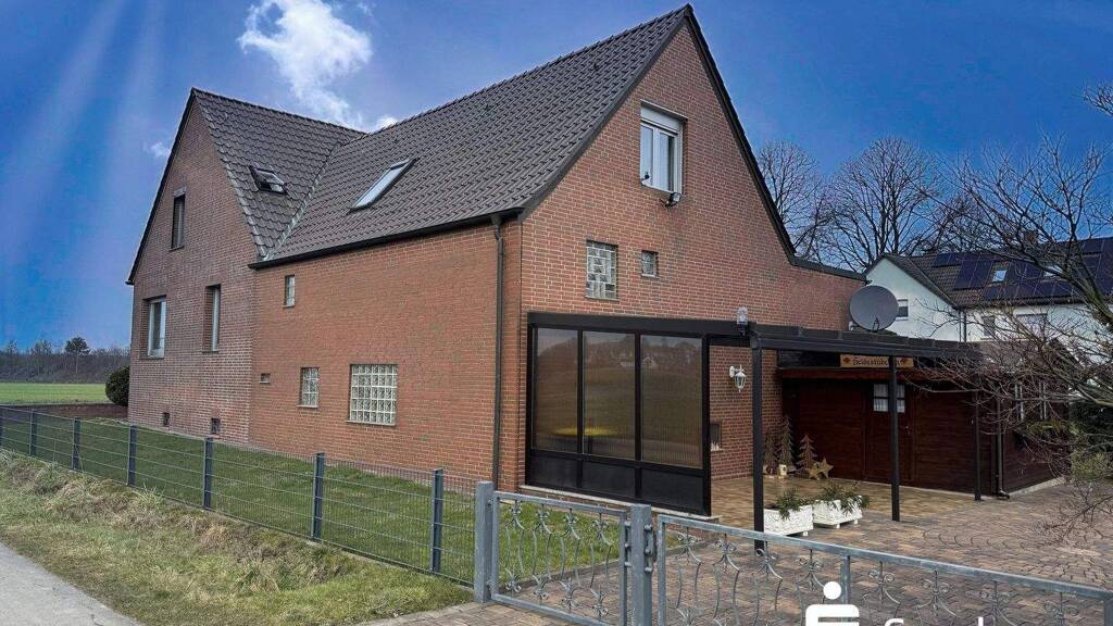 Einfamilienhaus zum Kauf 359.000 € 7 Zimmer 219,9 m² 1.836 m² Grundstück frei ab 01.04.2026 Niederaden Lünen 44532